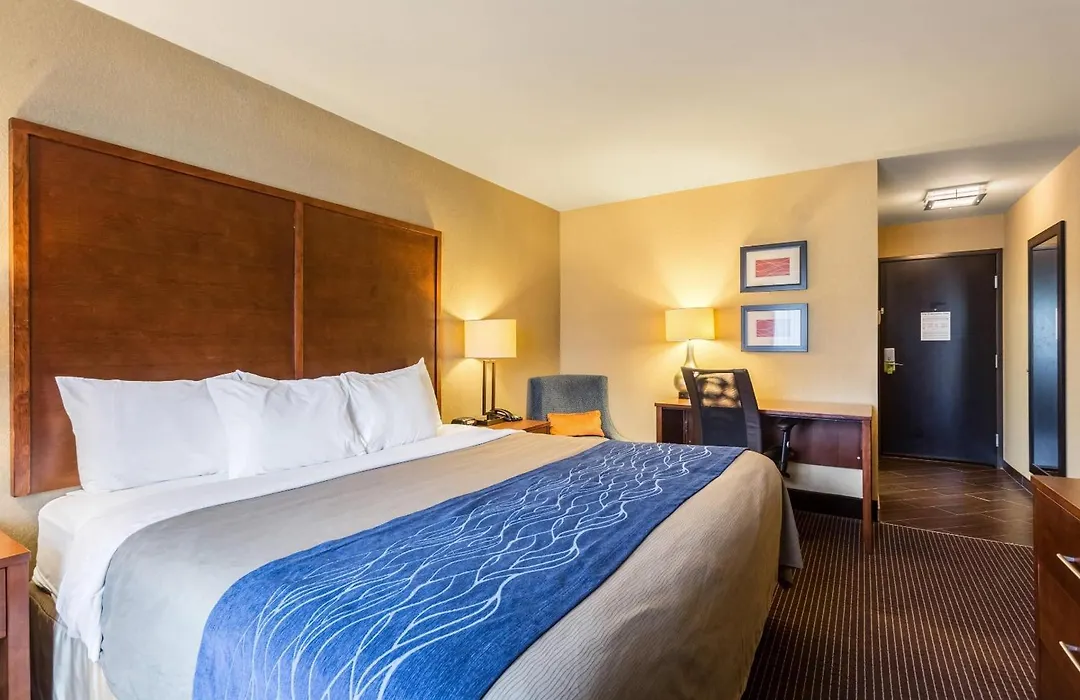 Comfort Inn Tupelo Central-1